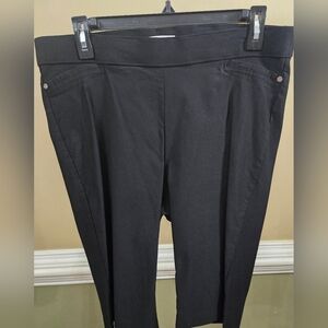 RAFAEL -Black Bermuda shorts